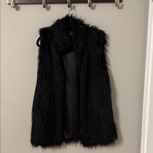 Vince Camuto Black Faux Fur Sleeveless Vest - Luxe Layering